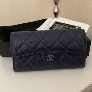 Chanel Medium flap Caviar wallet Navy with GH